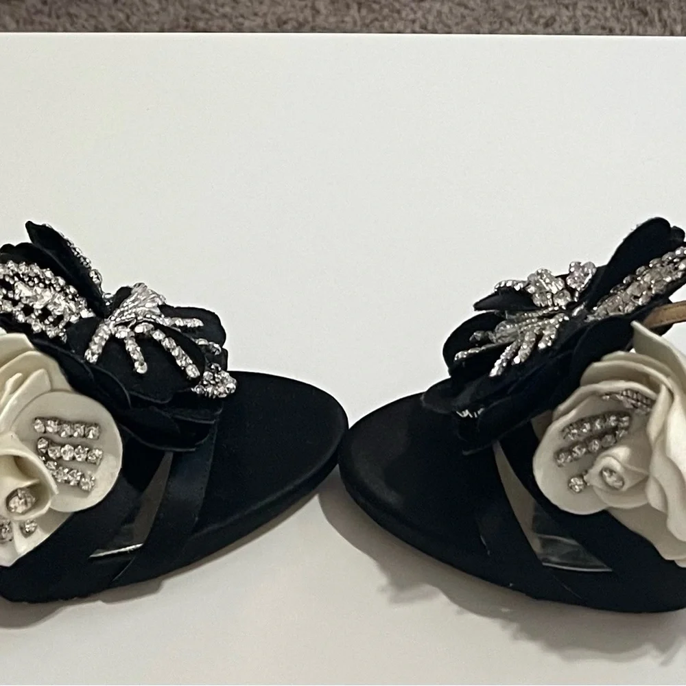 Badgley Mischka dressy shoes - Picture 3 of 9